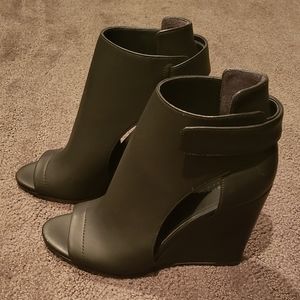 Vince wedges